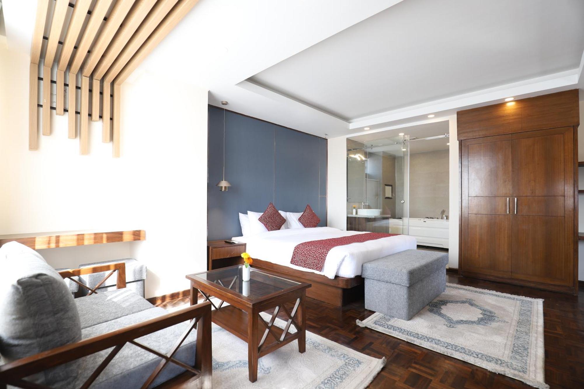 Apex Business Hotel - Airport Katmandu Eksteriør bilde