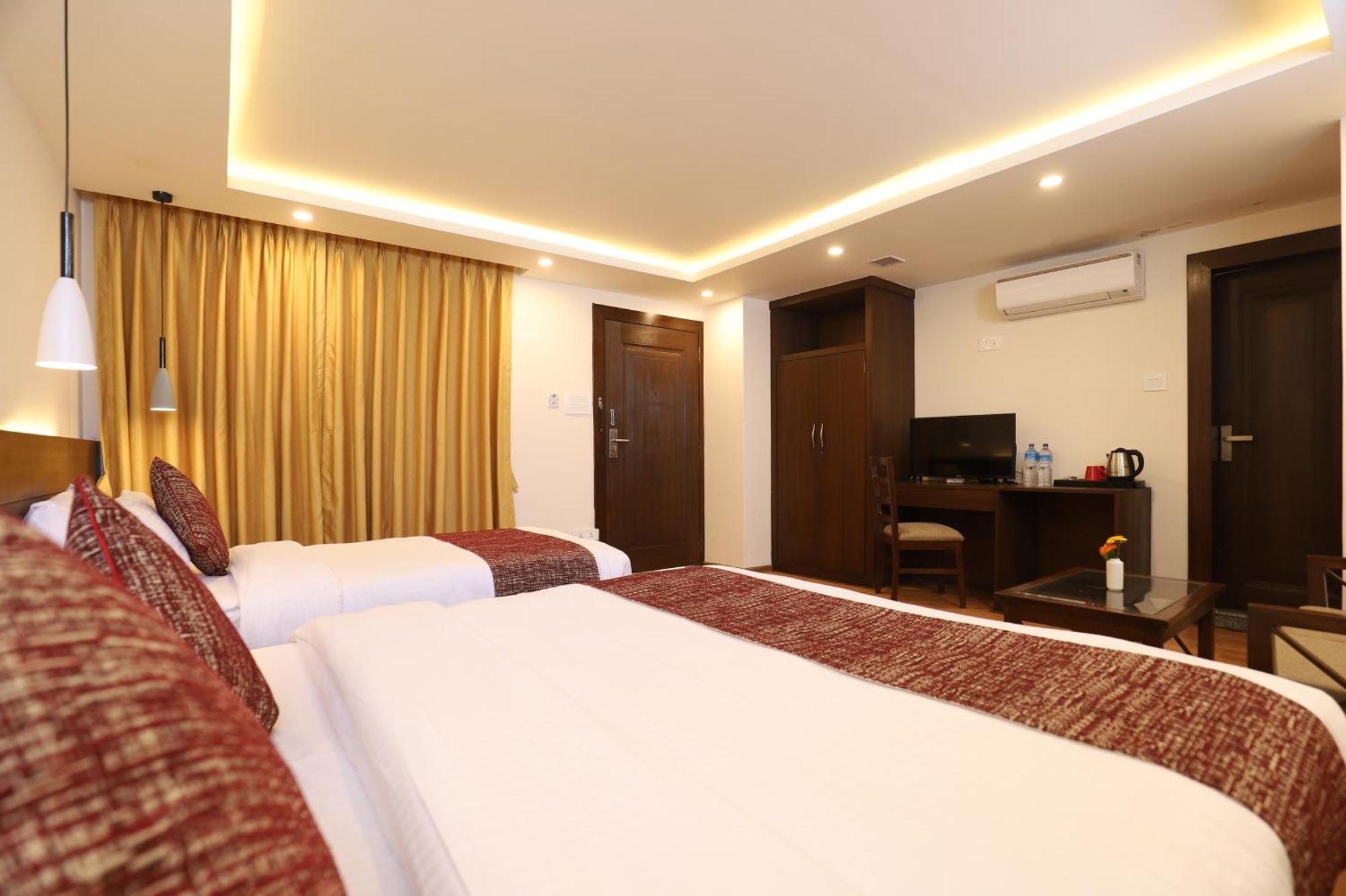 Apex Business Hotel - Airport Katmandu Eksteriør bilde