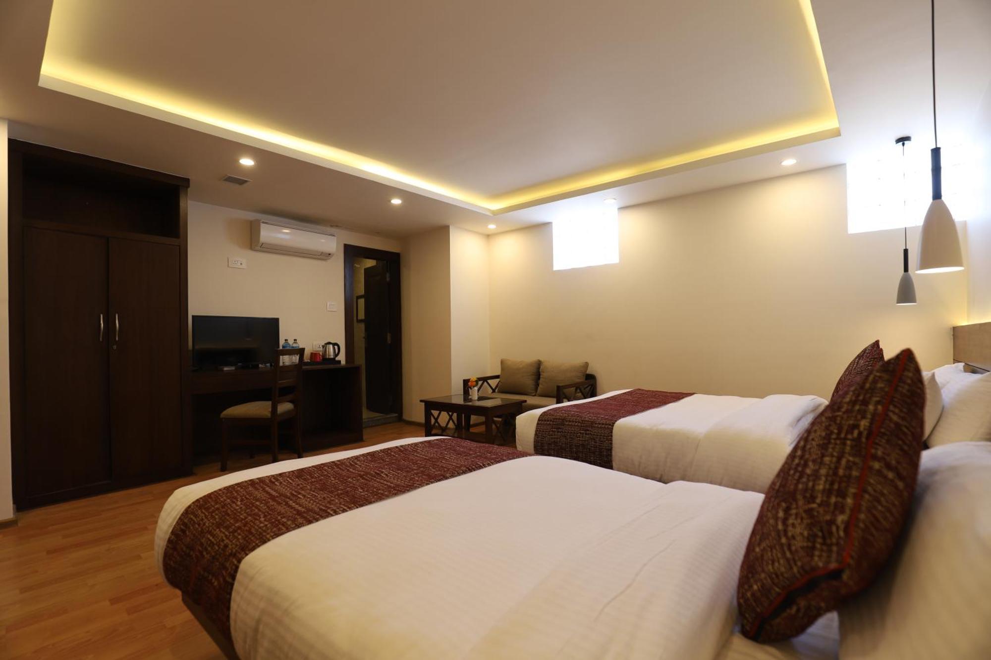 Apex Business Hotel - Airport Katmandu Eksteriør bilde