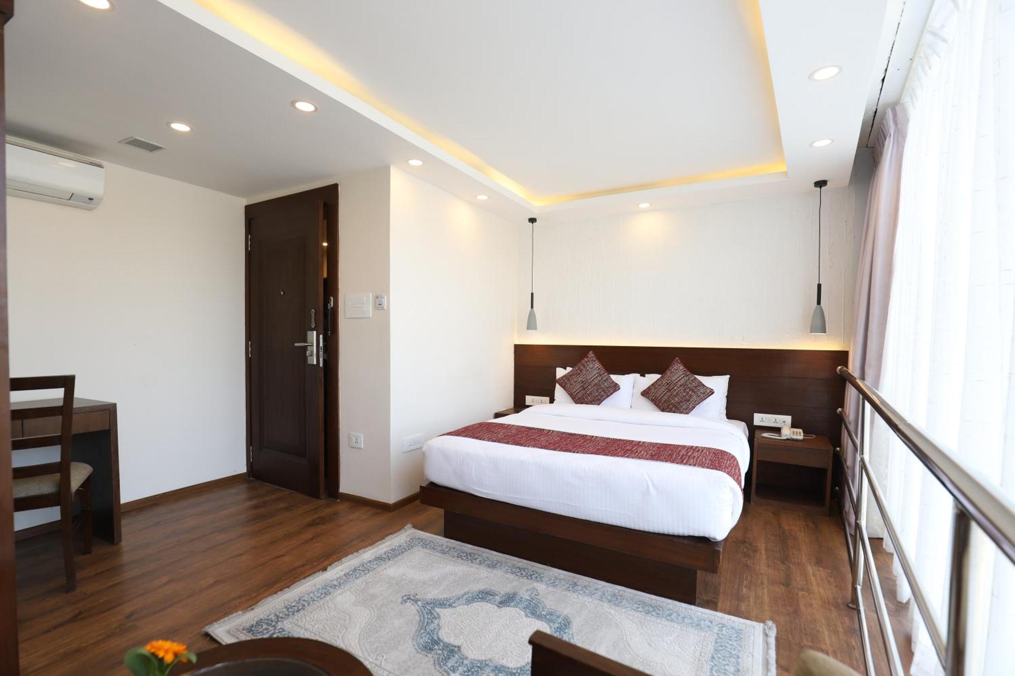 Apex Business Hotel - Airport Katmandu Eksteriør bilde
